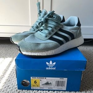 adidas INIKI Runner